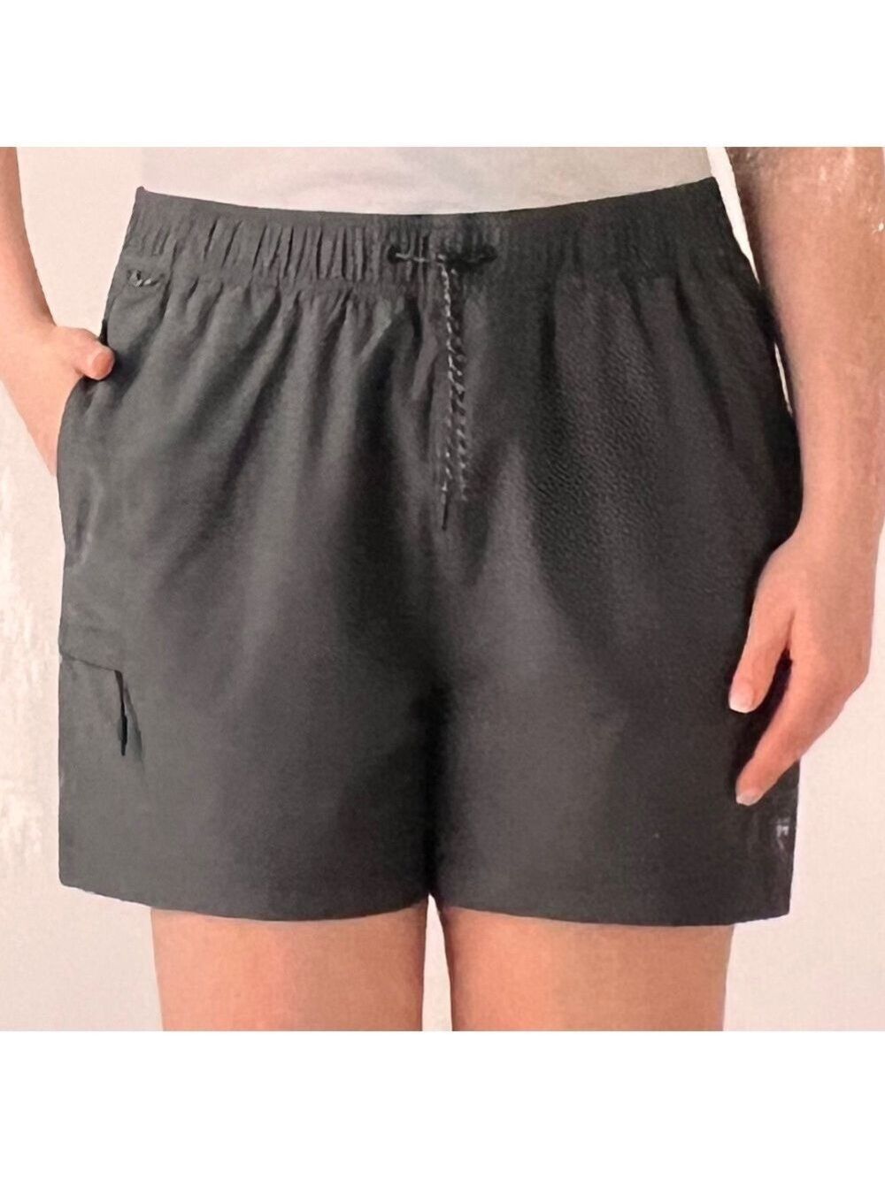 NWT Voyager Women’s Short